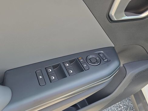 New 2026 Kia K4 FWD image 18