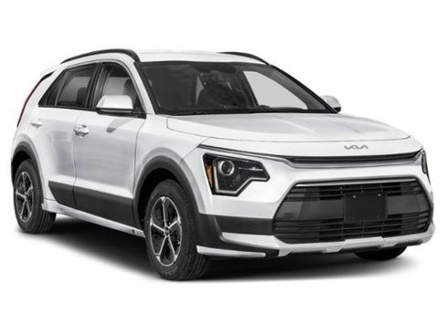 Used 2024 Kia Niro LX FWD image 11