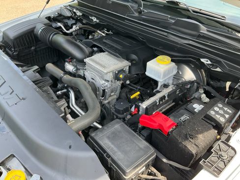 Used 2022 RAM 1500 Laramie AWD/4WD image 25