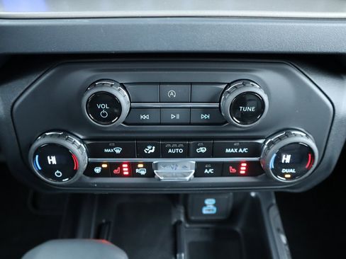 New 2025 Ford Bronco Outer Banks image 7