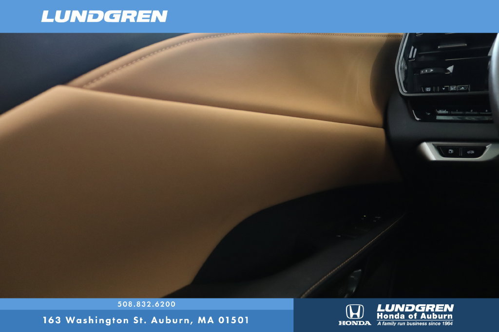 Used 2024 Lexus RX 350 Premium w/ Cold Area Package AWD/4WD image 33