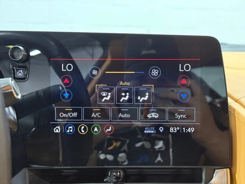 Used 2020 Chevrolet Corvette Stingray Premium Cpe w/ 3LT Preferred Equipment Group RWD image 36