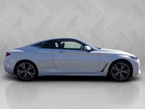 Used 2021 INFINITI Q60 3.0t Luxe w/ Essential Package image 6