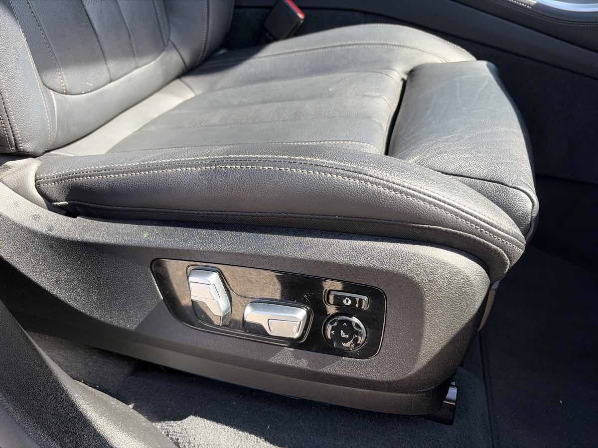 Used 2019 BMW X5 xDrive50i w/ M Sport Package AWD/4WD image 33