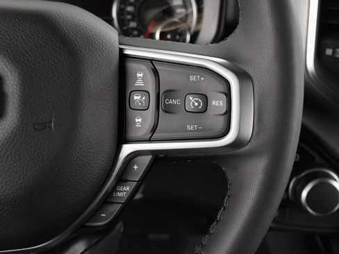 Certified 2025 RAM 1500 Big Horn image 26