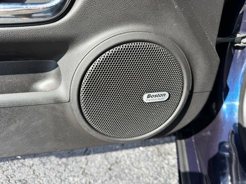 Used 2011 Chevrolet Camaro LT w/ Silver Stripe Package image 11