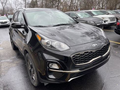 Used 2020 Kia Sportage S AWD/4WD image 2