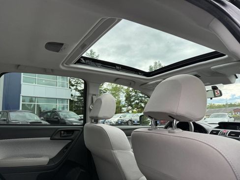 Used 2018 Subaru Forester 2.5i Premium image 11