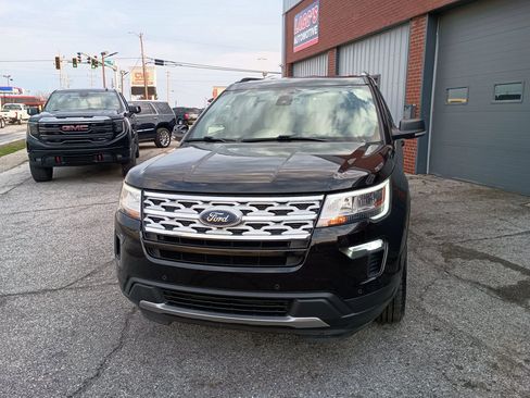 Used 2019 Ford Explorer XLT w/ Equipment Group 201A AWD/4WD image 7
