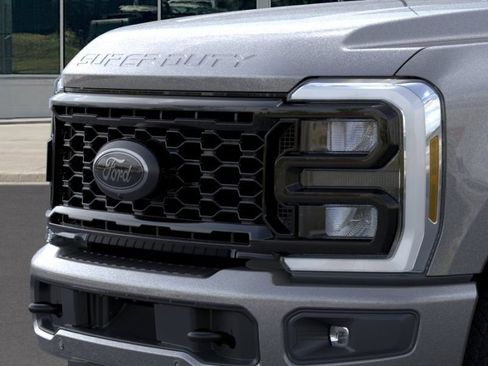 New 2026 Ford F350 Lariat w/ Black Appearance Package AWD/4WD image 17
