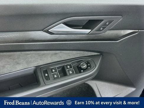 Used 2024 Volkswagen GTI SE FWD image 24