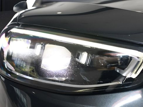 Used 2022 Mercedes-Benz S 500 4MATIC w/ AMG Line Package image 38