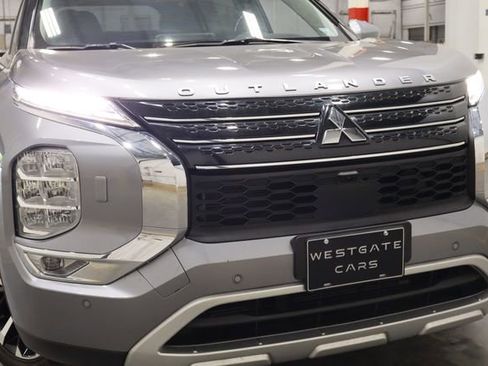 Used 2022 Mitsubishi Outlander SE AWD/4WD image 45