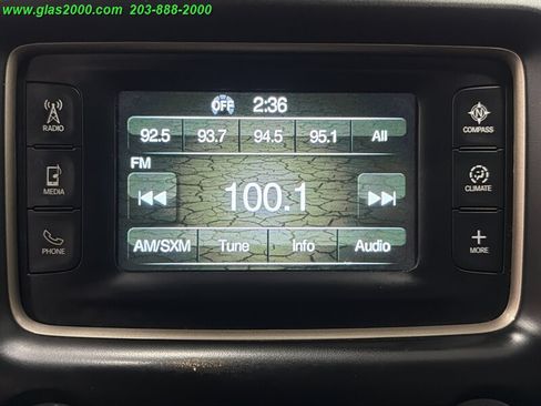 Used 2016 Jeep Grand Cherokee Laredo w/ Quick Order Package 23E AWD/4WD image 17
