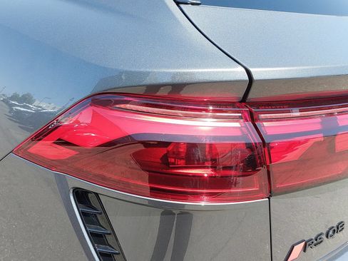New 2027 Audi RS Q8 performance AWD/4WD image 38