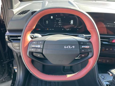 New 2026 Kia Sportage SX AWD/4WD image 11