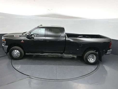 New 2026 RAM 3500 Tradesman AWD/4WD image 33