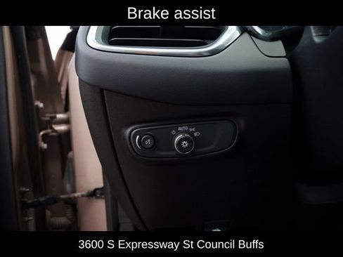 Used 2019 Chevrolet Equinox LS FWD image 17