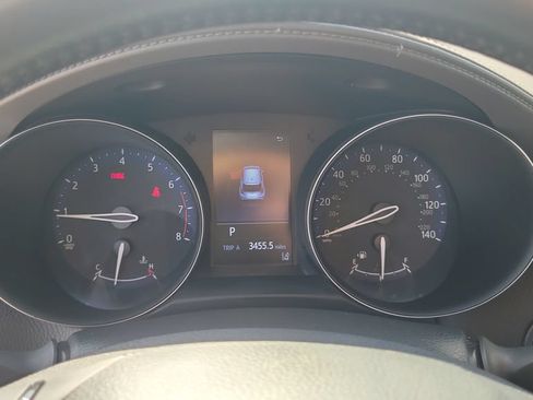 Used 2022 Toyota C-HR Limited FWD image 19