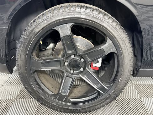 Used 2018 Dodge Challenger R/T w/ Blacktop Package RWD image 27