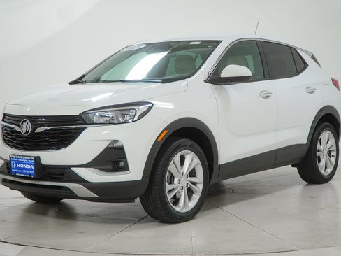 Used 2021 Buick Encore GX Preferred w/ Cold Weather Comfort Package AWD/4WD image 3
