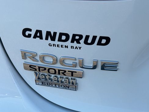 Used 2019 Nissan Rogue Sport S FWD image 8