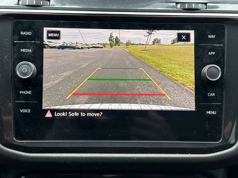 Used 2020 Volkswagen Tiguan SEL Premium R-Line w/ 3rd Row Seat Package AWD/4WD image 27