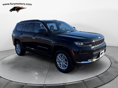 New 2025 Jeep Grand Cherokee L Laredo w/ Luxury Tech Group I AWD/4WD image 1