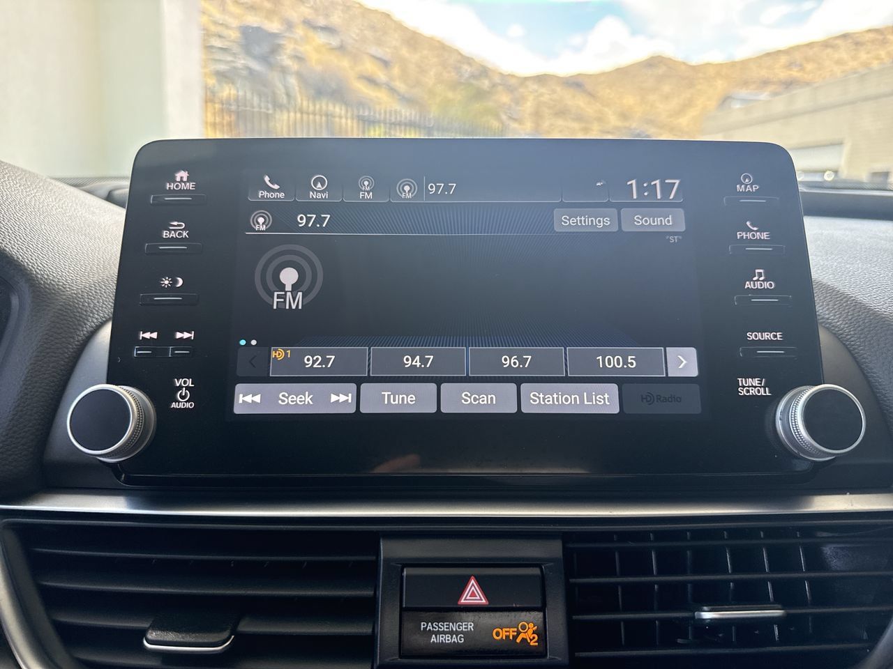 Used 2021 Honda Accord Touring image 13