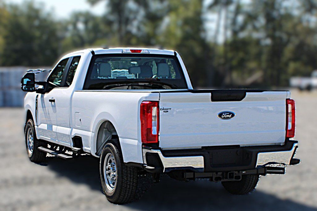 Used 2026 Ford F250 XL w/ XL Chrome Package RWD image 4