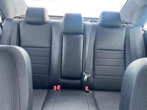 Used 2016 Toyota Camry SE FWD image 15