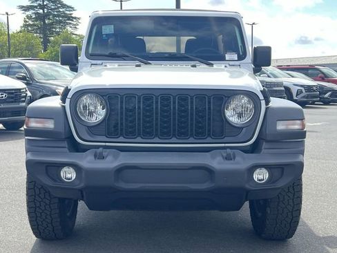 Used 2024 Jeep Wrangler Unlimited Sport AWD/4WD image 37