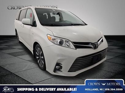 Used 2019 Toyota Sienna XLE w/ XLE Navigation Package