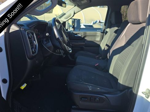 Used 2023 Chevrolet Silverado 2500 LT image 8