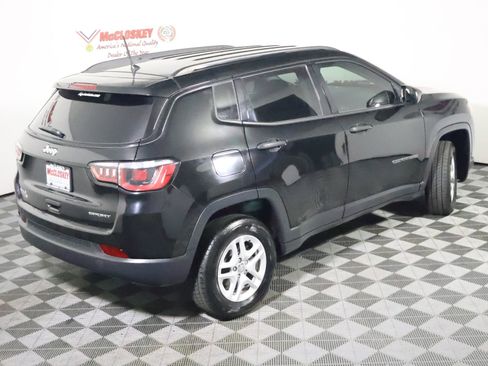 Used 2017 Jeep Compass Sport AWD/4WD image 4