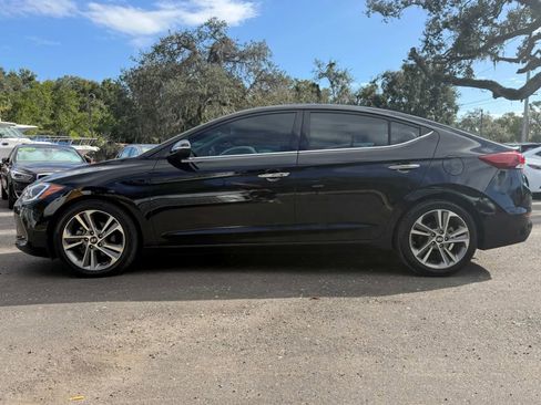 Used 2017 Hyundai Elantra Limited w/ Limited Tech Package 04 image 2