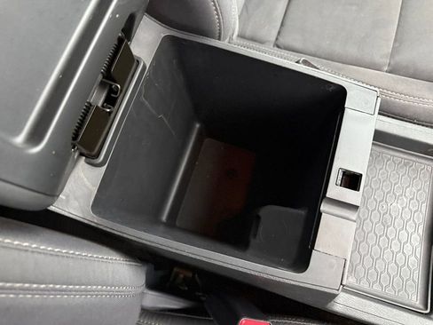 Used 2023 Nissan Frontier SV image 23