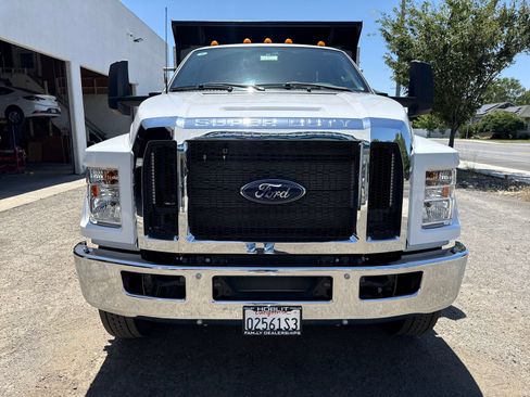 Used 2023 Ford F650 2WD Regular Cab Super Duty image 8
