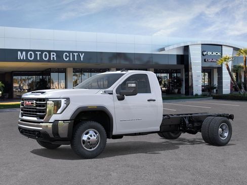 New 2026 GMC Sierra 3500 Pro w/ Convenience Package image 6