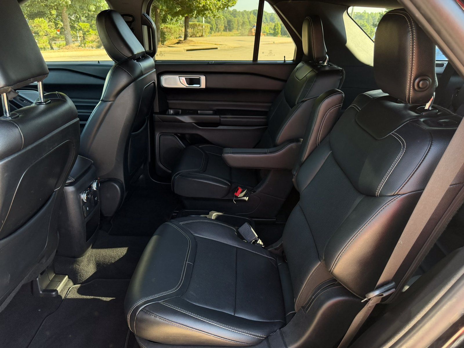 Used 2020 Ford Explorer ST w/ Premium Technology Package AWD/4WD image 26