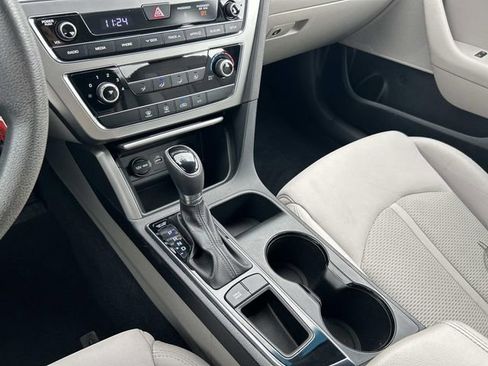 Used 2016 Hyundai Sonata SE image 22