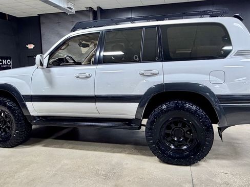 Used 1999 Toyota Land Cruiser AWD/4WD image 12