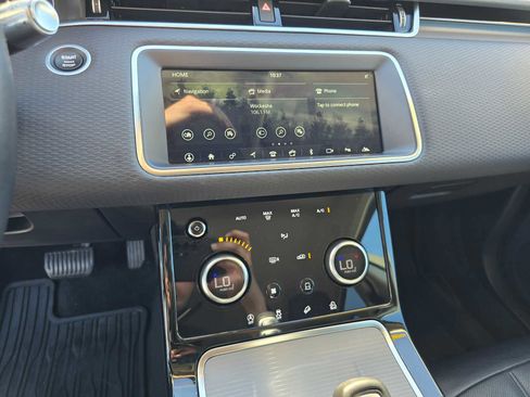 Used 2020 Land Rover Range Rover Evoque S image 29