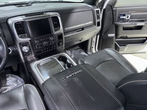 Used 2017 RAM 1500 Limited image 24