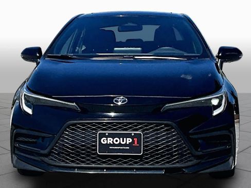 Used 2023 Toyota Corolla SE w/ SE Premium Package FWD image 4