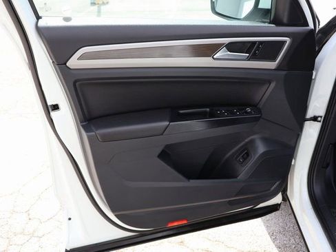 Used 2019 Volkswagen Atlas SEL R-Line image 25