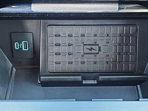 Used 2023 Ford F150 Raptor image 26