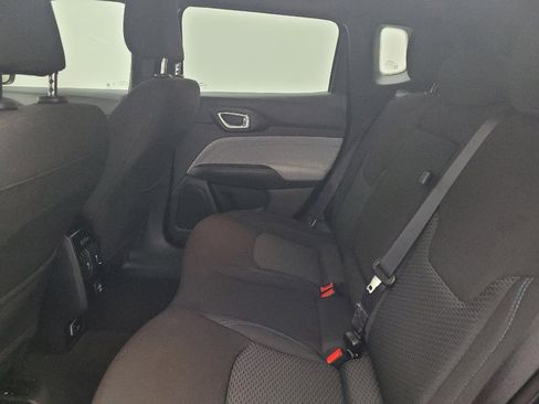 Used 2023 Jeep Compass Sport AWD/4WD image 18