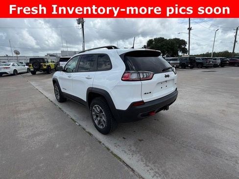 Used 2022 Jeep Cherokee Trailhawk w/ Comfort/Convenience Group image 2