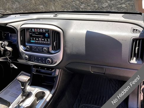 Used 2018 Chevrolet Colorado LT w/ LT Convenience Package AWD/4WD image 15